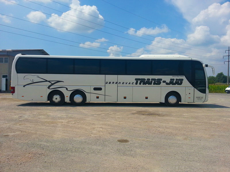 man_lions_coach_transjug_5